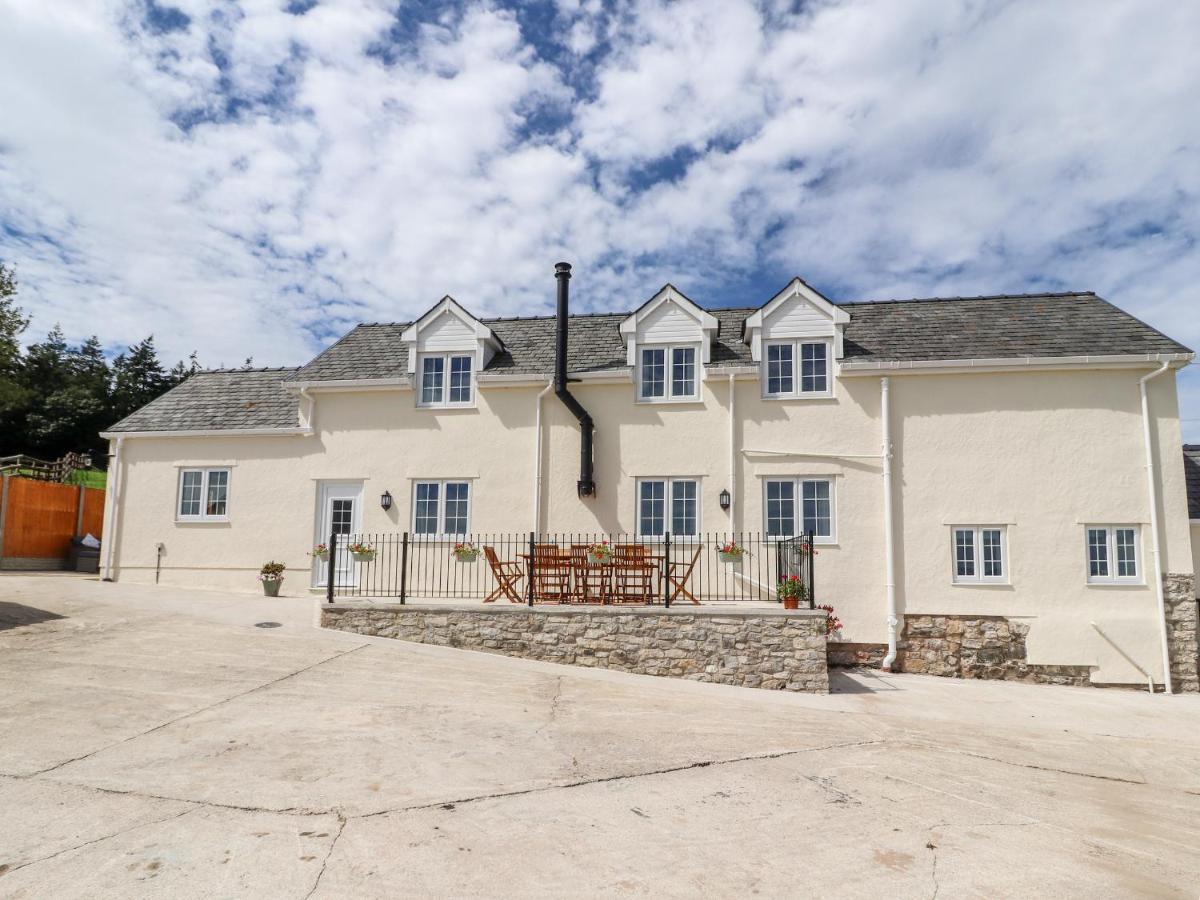 Delfryn Villa Denbigh Exterior photo